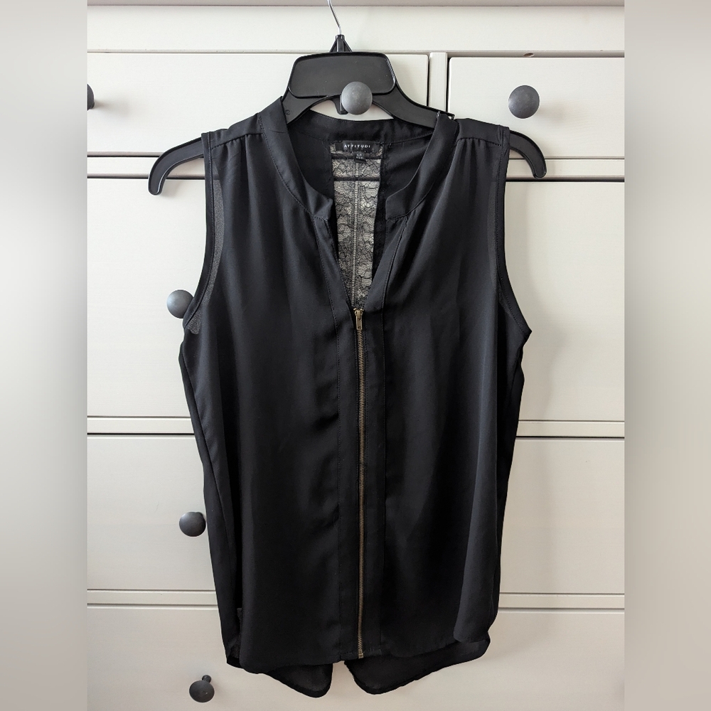 Black Sleeveless Zip-Up Blouse